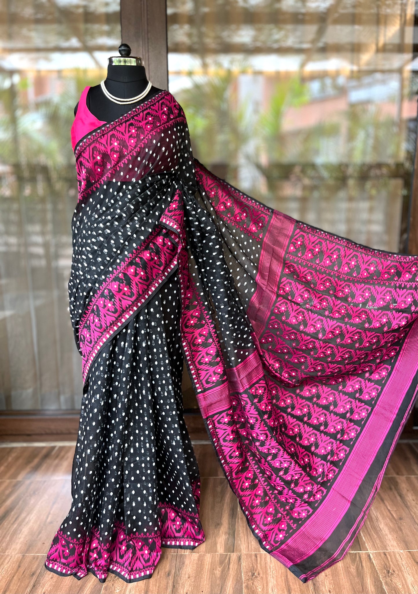 Jamdani Saree | Midnight Magenta