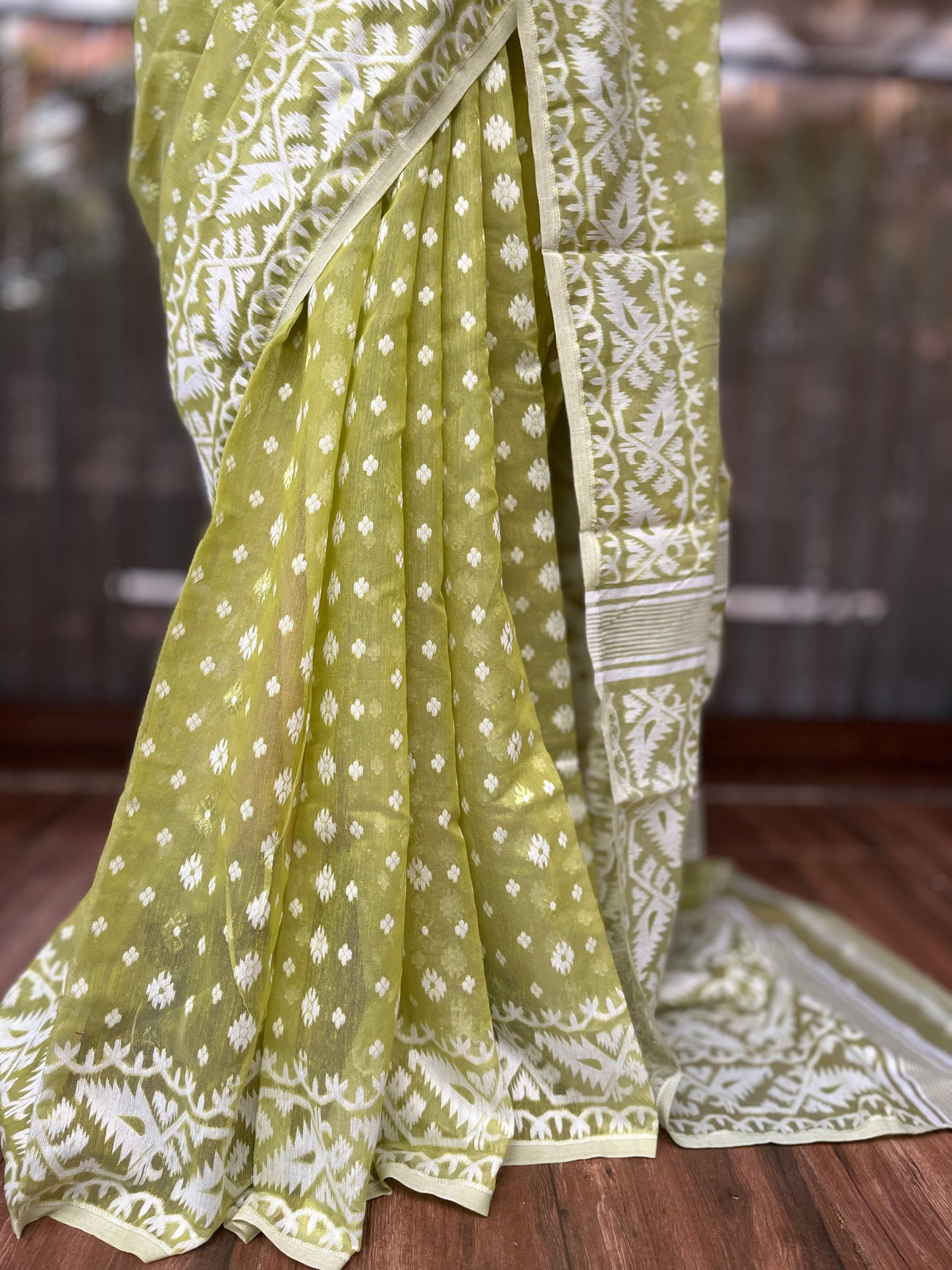 Jamdani Saree | Evergreen