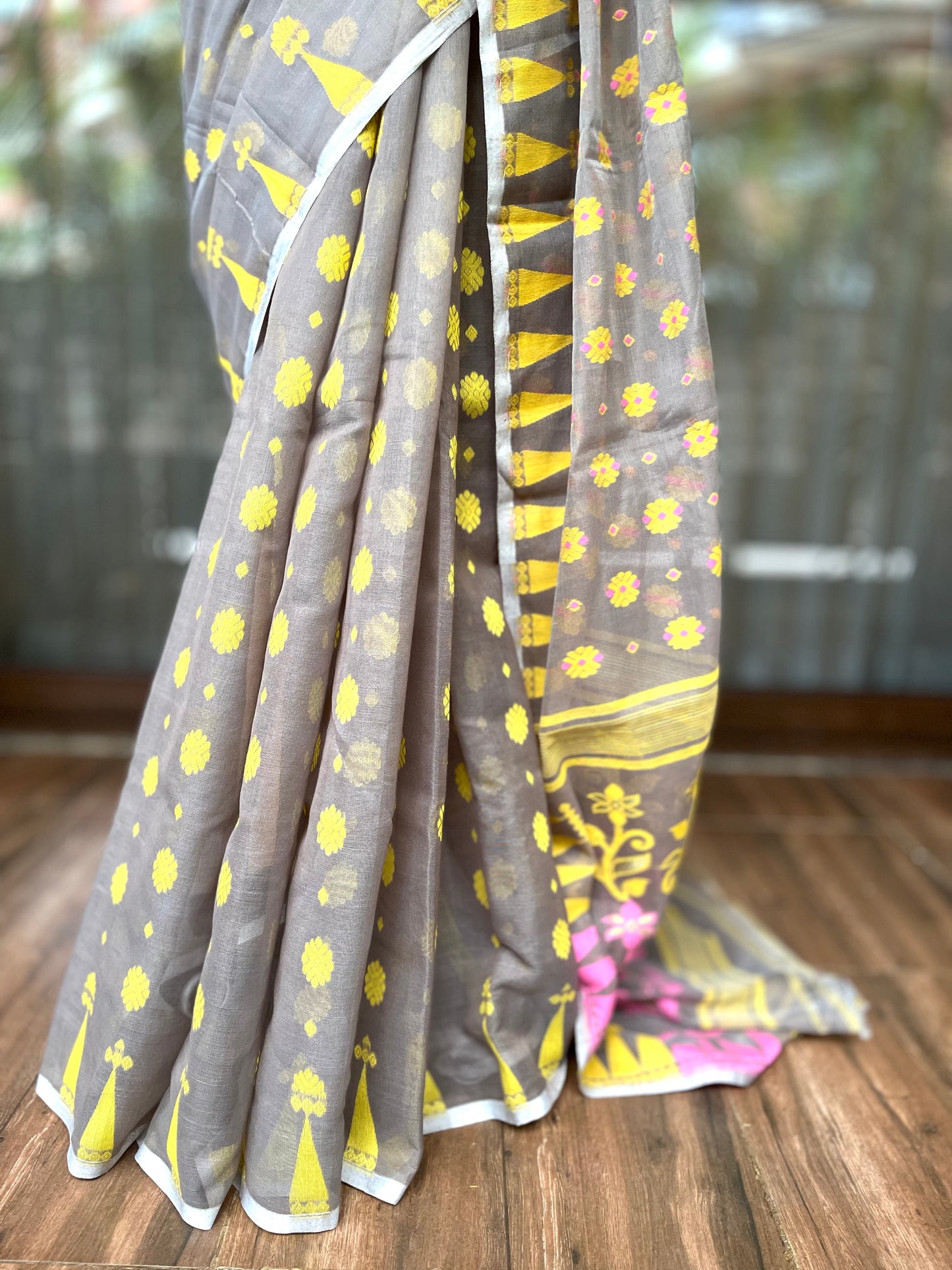 Jamdani Saree | Blooming Grey