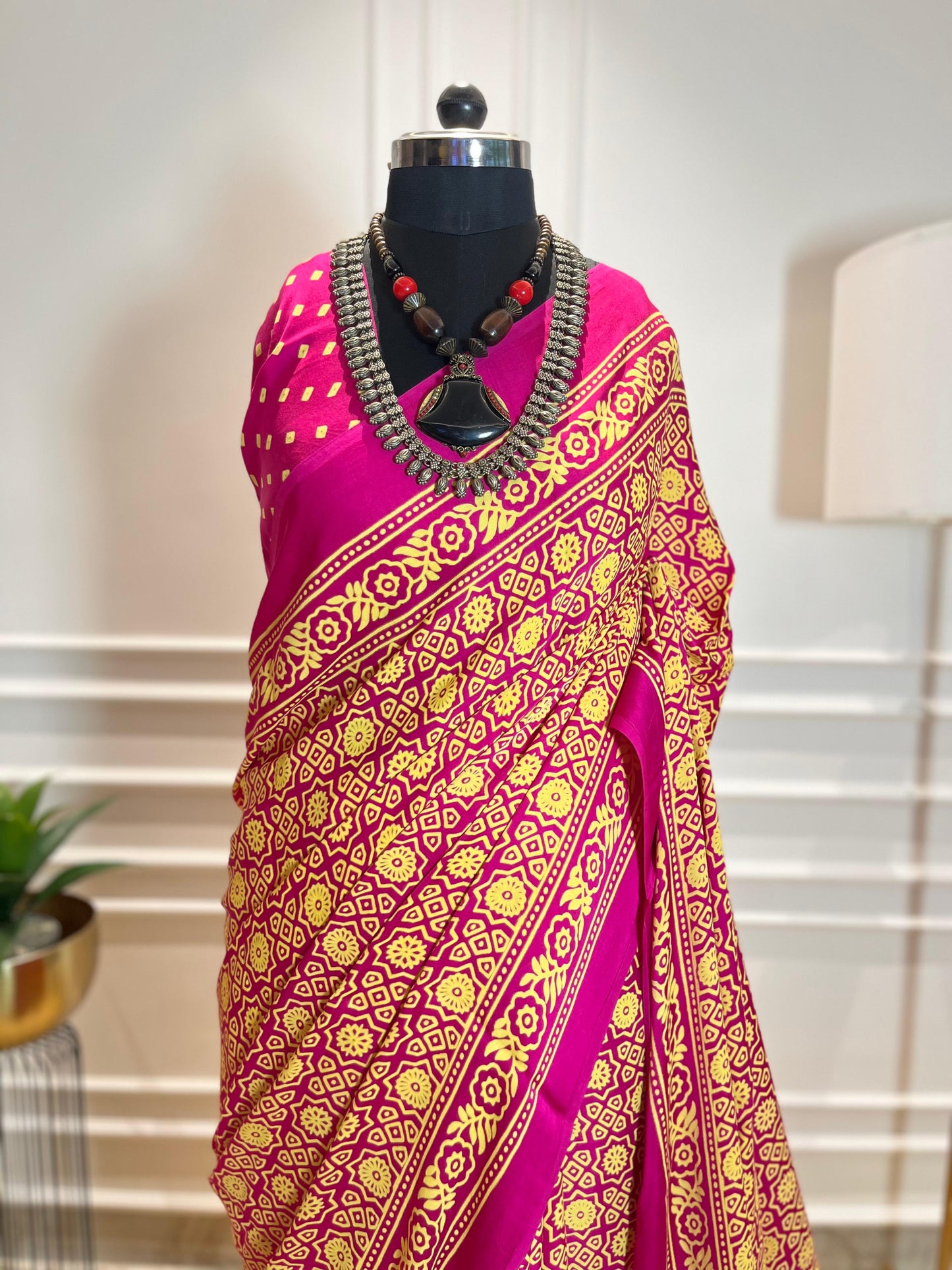 Sitaron ki Rani | Modal Silk Saree