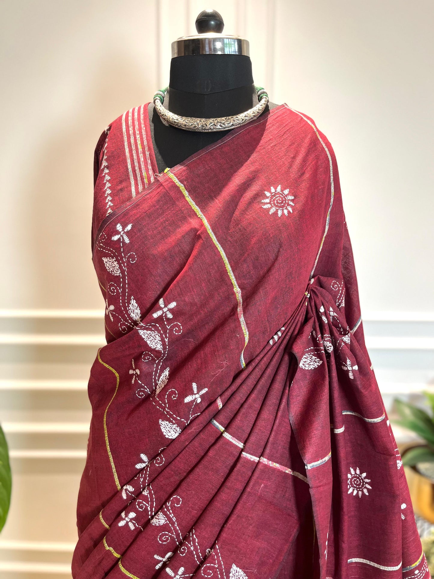 Gehri Laali | Kantha Stitch Saree