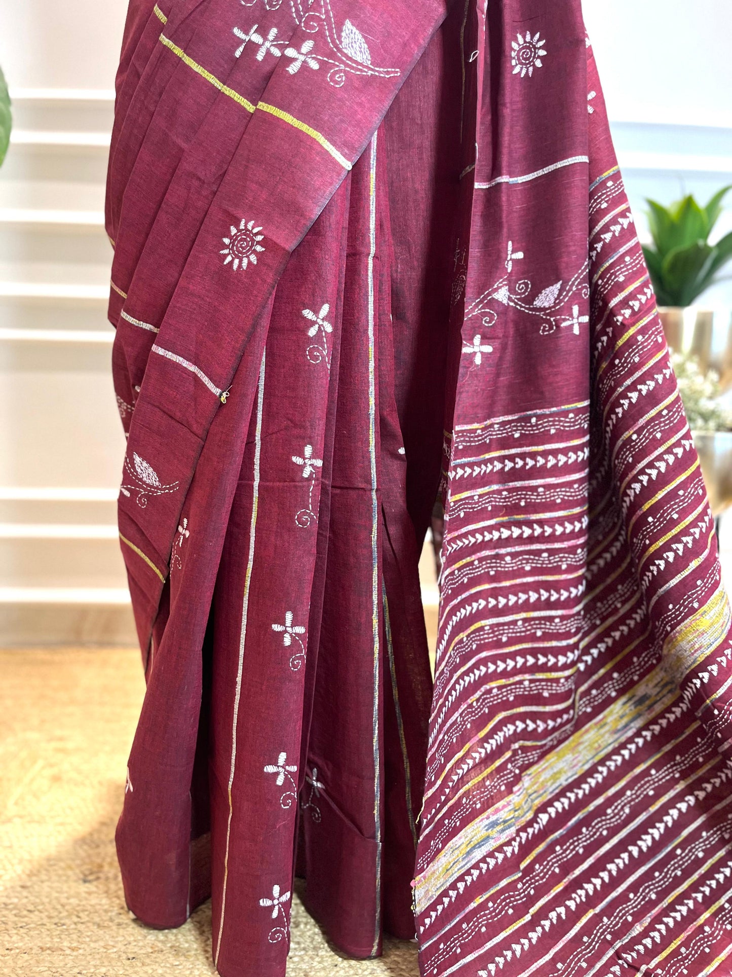 Gehri Laali | Kantha Stitch Saree